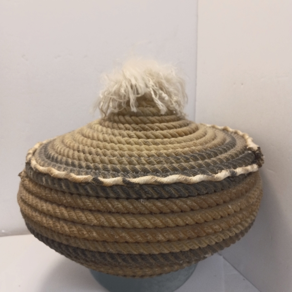 Roped Handmade basket with Lid Vintage Collectible 10" Rare Unique
